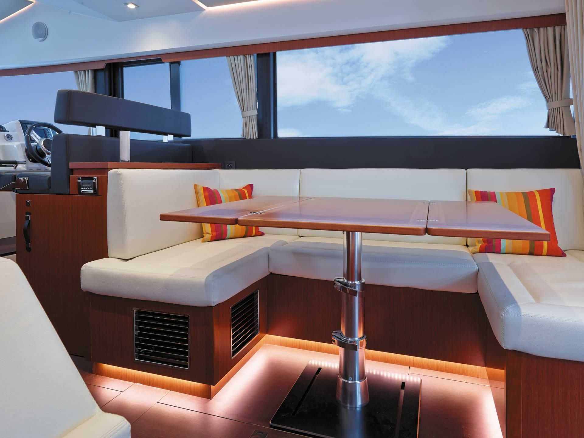 Jeanneau Velasco 43F | 21