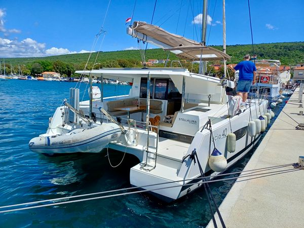 Fountaine Pajot Lucia 40 | Stella Luna