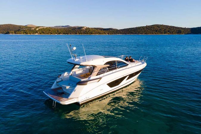 Beneteau Gran Turismo 41 | Star Trek