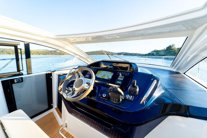 Beneteau Gran Turismo 41 | Star Trek
