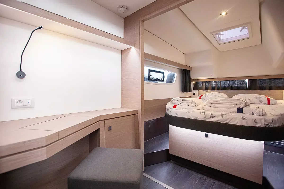 Fountaine Pajot Isla 40 | Serenita