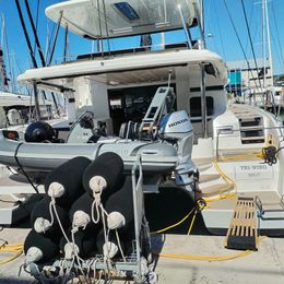 Lagoon 55 | Tri Wing