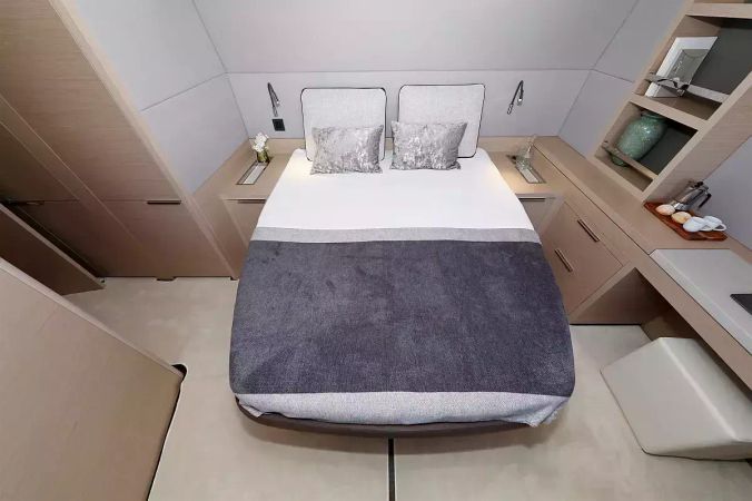 Lagoon 55 | Tri Wing