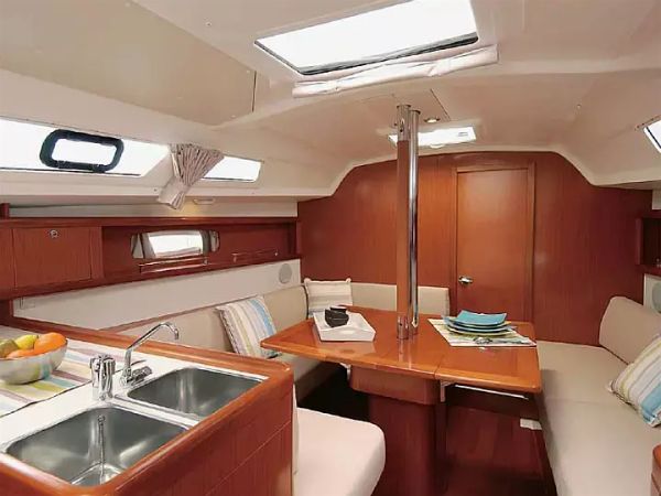 Beneteau Oceanis 34 | Marilou