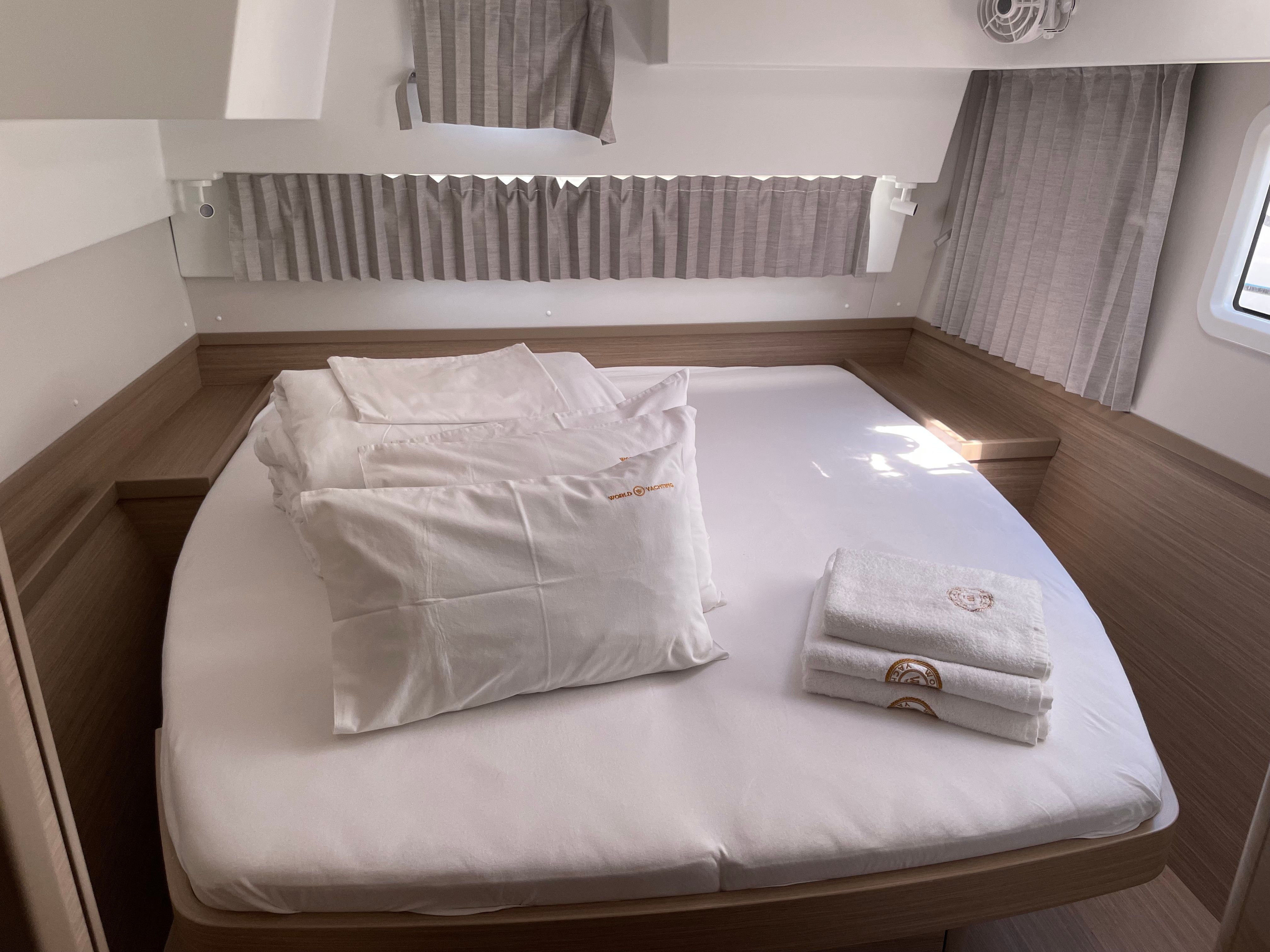 Lagoon 42 | Tigeer Royale