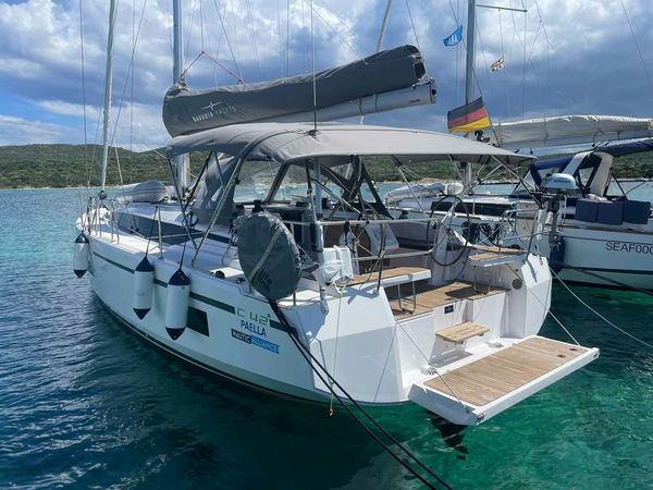 Bavaria C42 | Paella