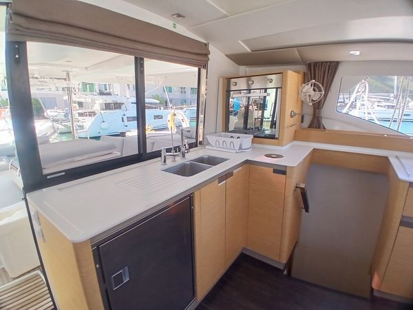 Fountaine Pajot Elba 45 | Winged Arrow 2