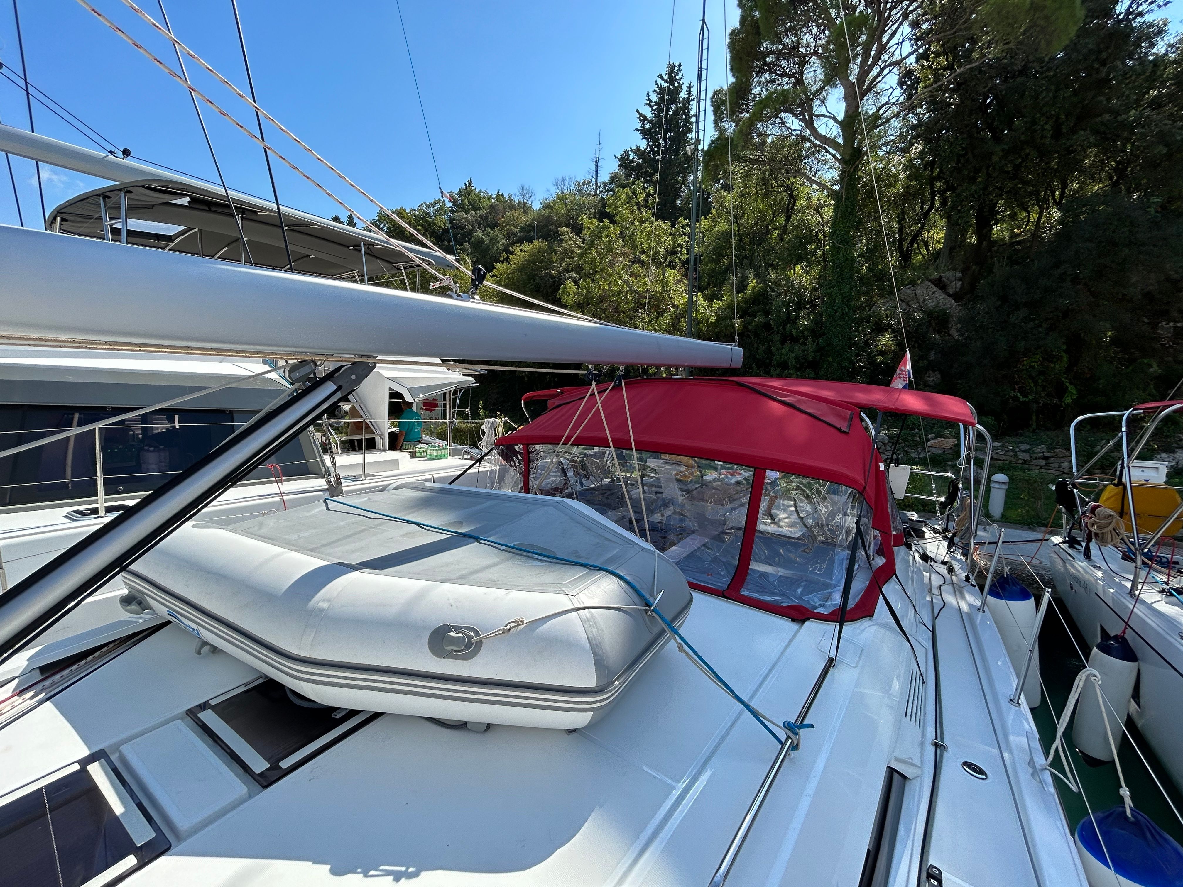Beneteau Oceanis 46.1 | Bumblebee