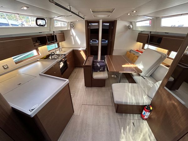 Beneteau Oceanis 46.1 | Bumblebee