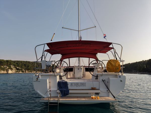Beneteau Oceanis 46.1 | Bumblebee
