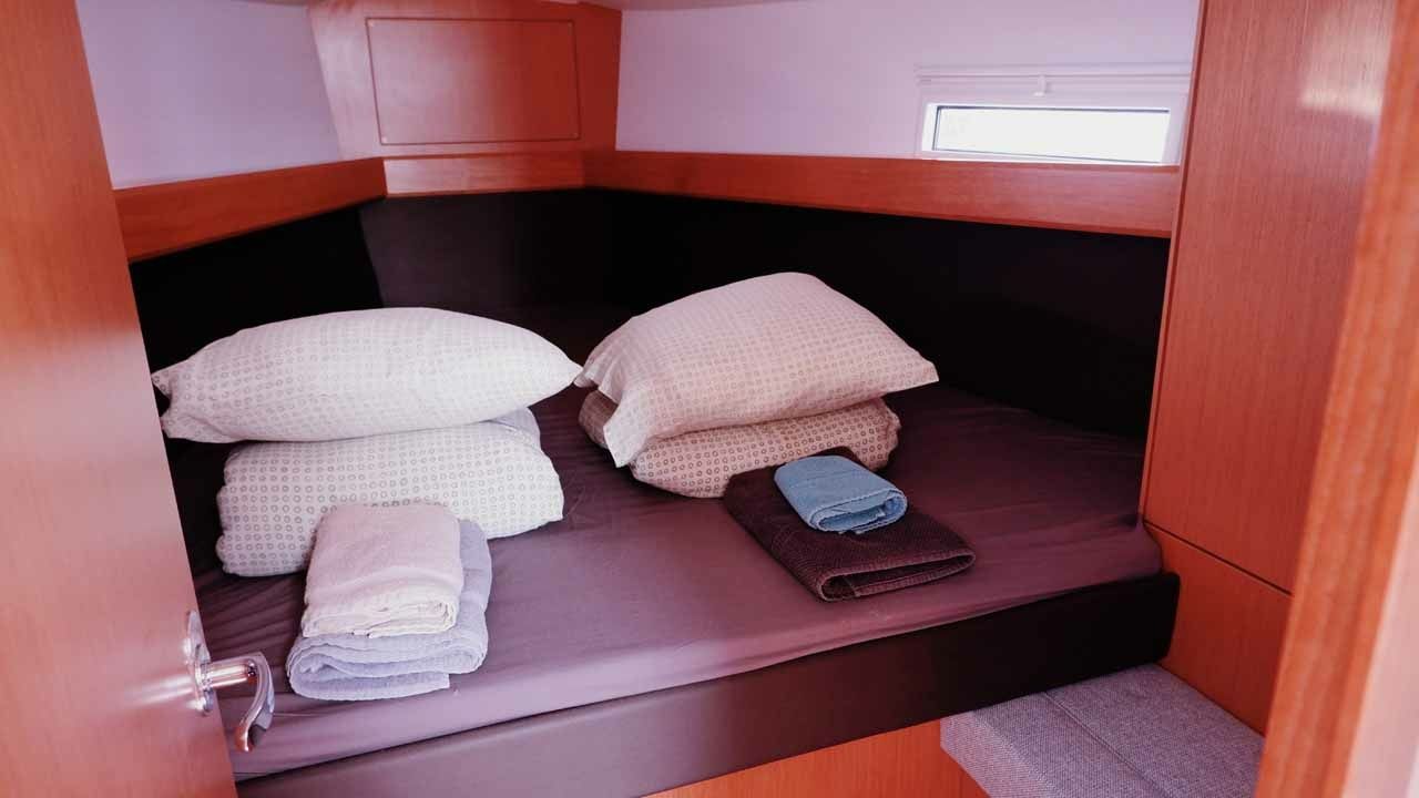 Bavaria Cruiser 37 | Catalina