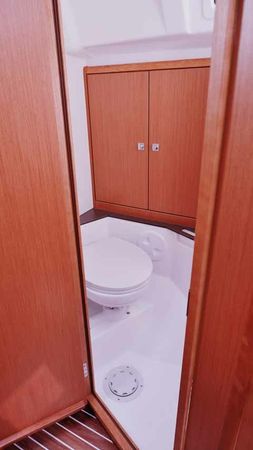 Bavaria Cruiser 37 | Catalina