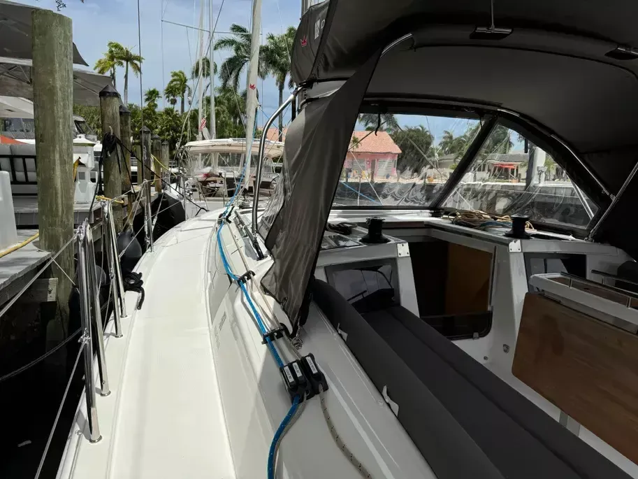 Dufour 37 | Island Girl