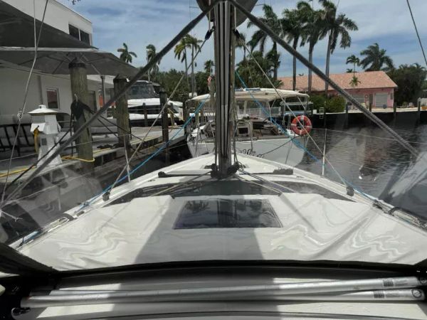 Dufour 37 | Island Girl