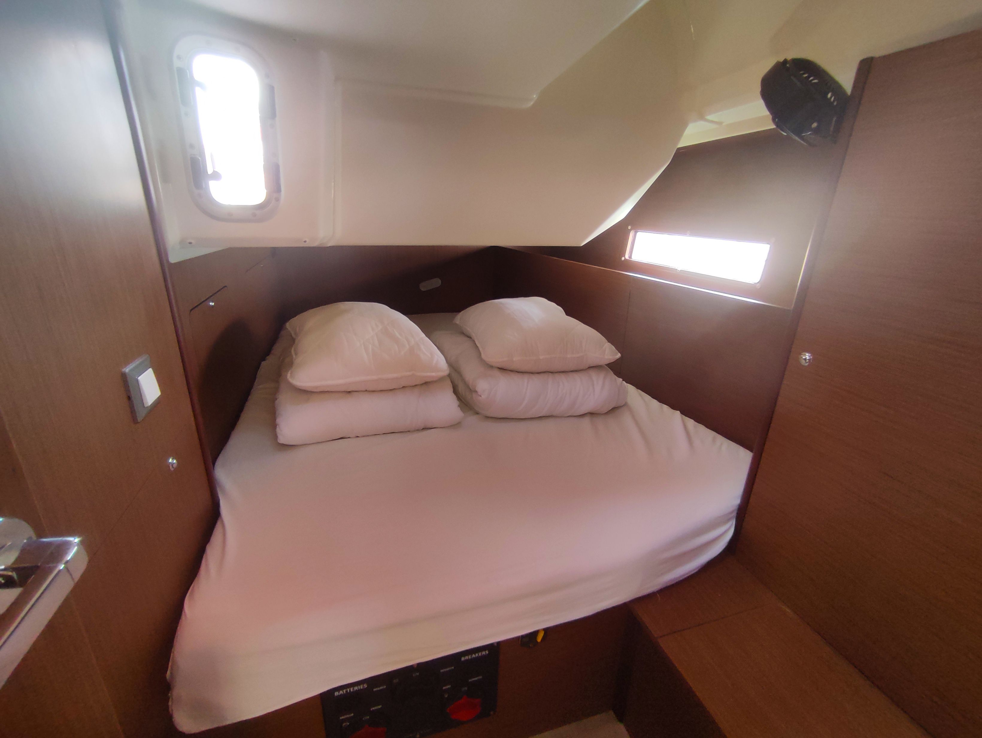 Beneteau Oceanis 40.1 | Kobe