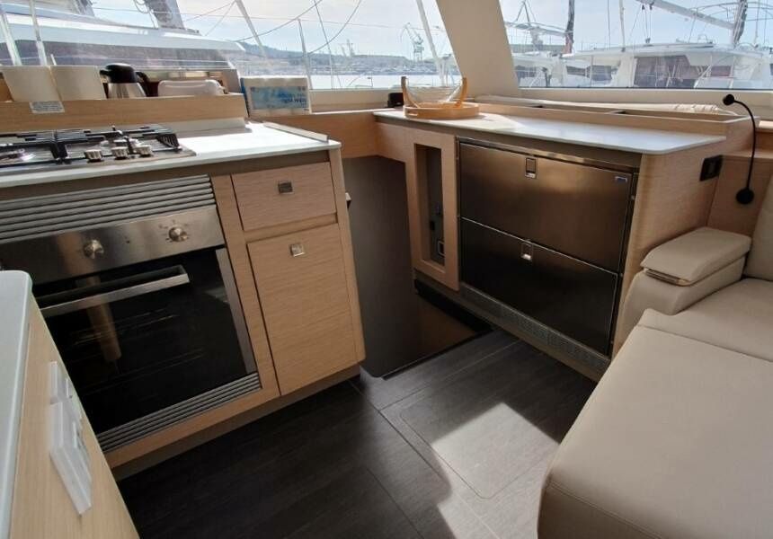 Fountaine Pajot Aura 51 | Princess