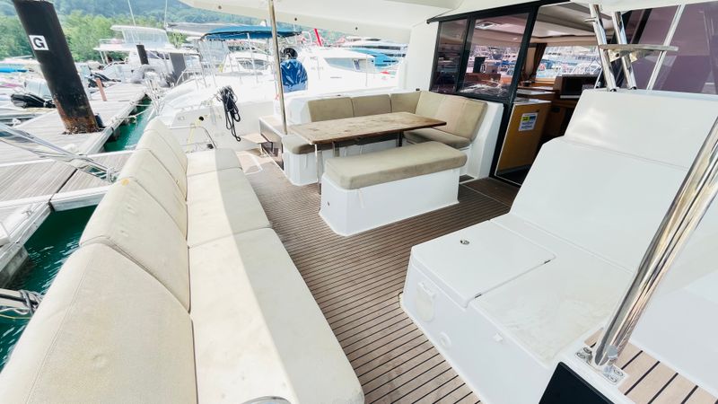 Fountaine Pajot Astrea 42 | Neza