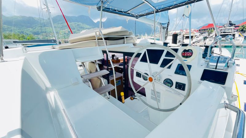 Fountaine Pajot Astrea 42 | Neza