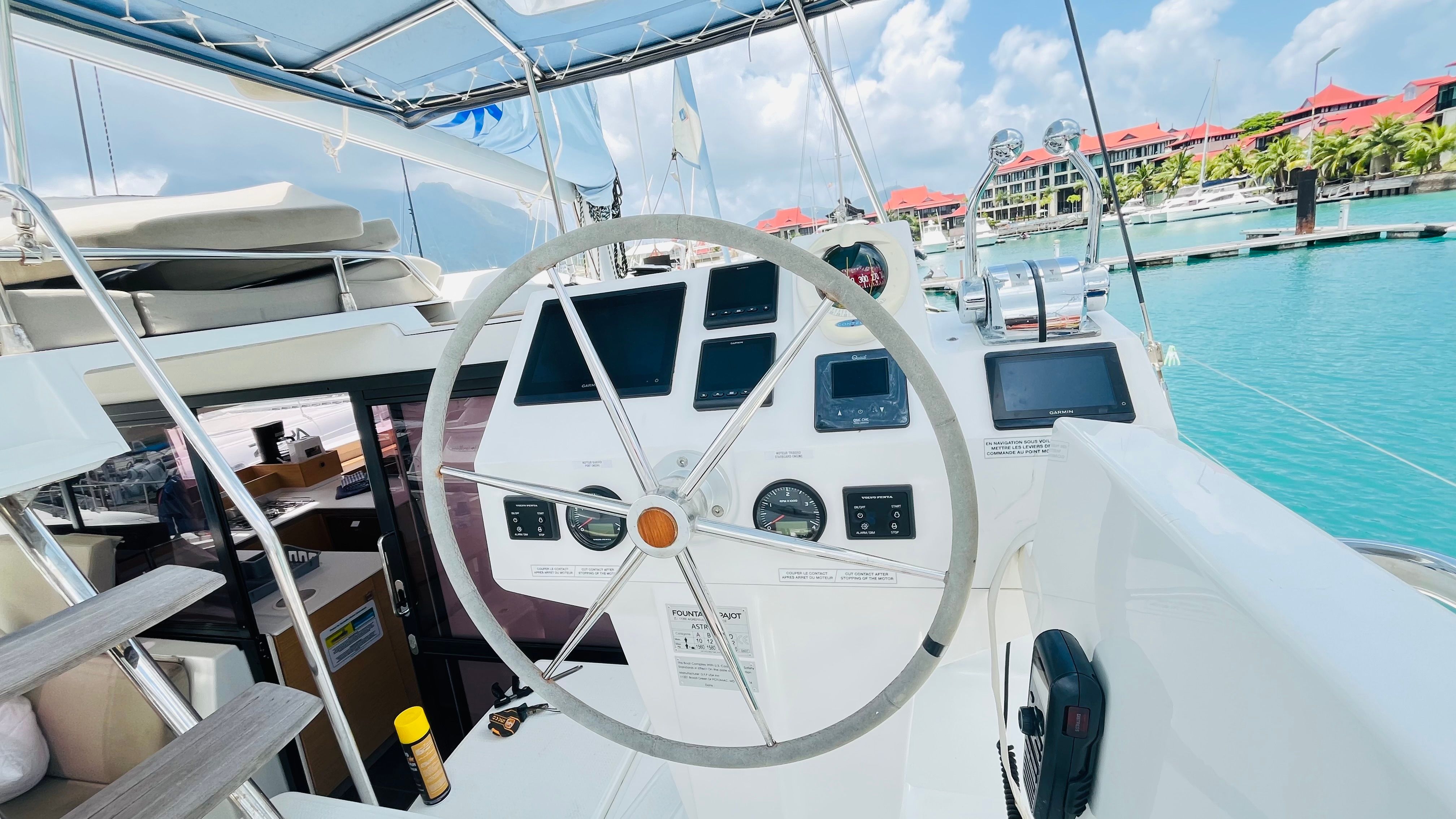 Fountaine Pajot Astrea 42 | Neza