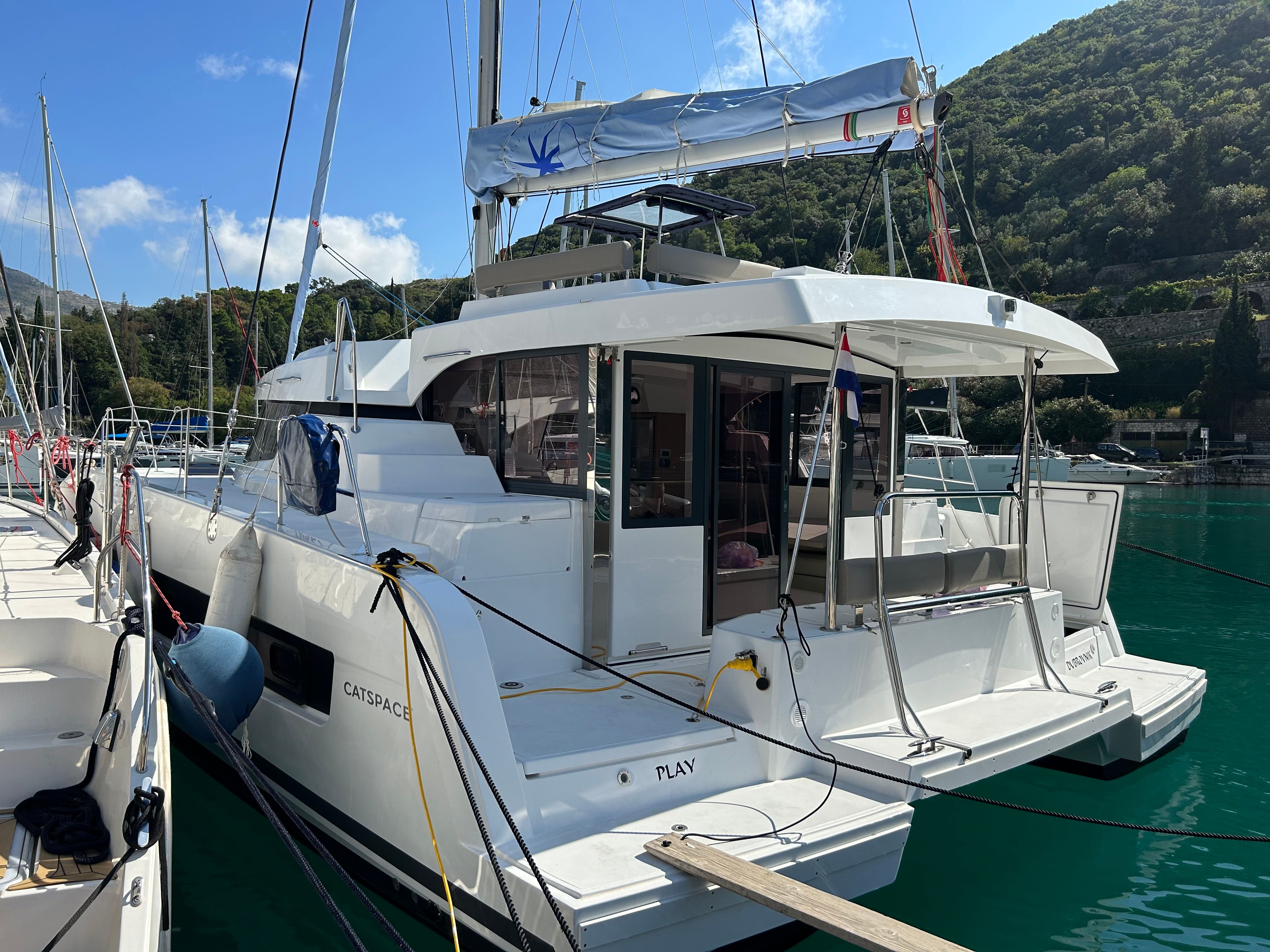 Bali Catspace | Play