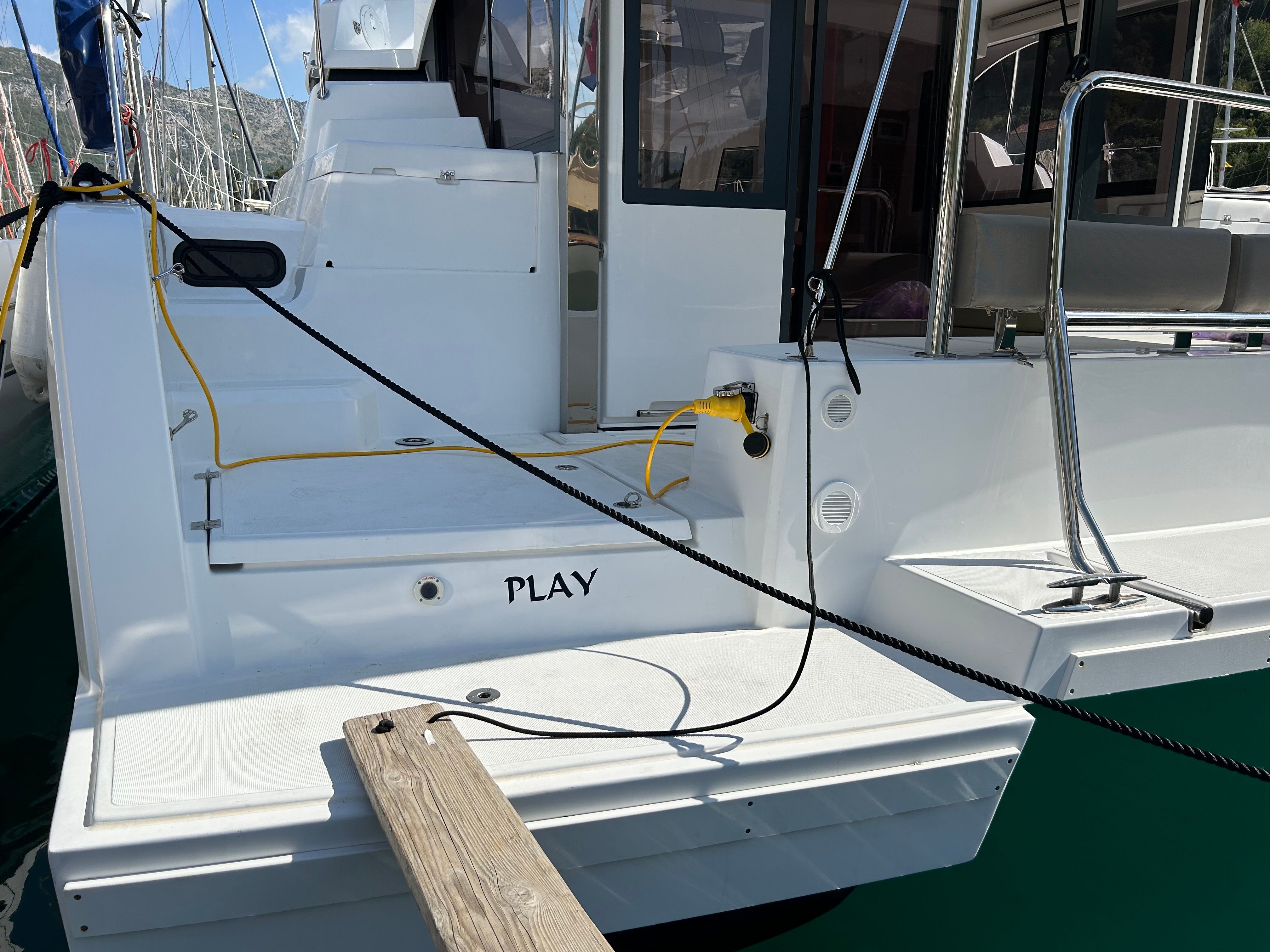 Bali Catspace | Play