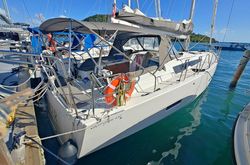 Dufour 430-segelbåt som charterexempel i USVI