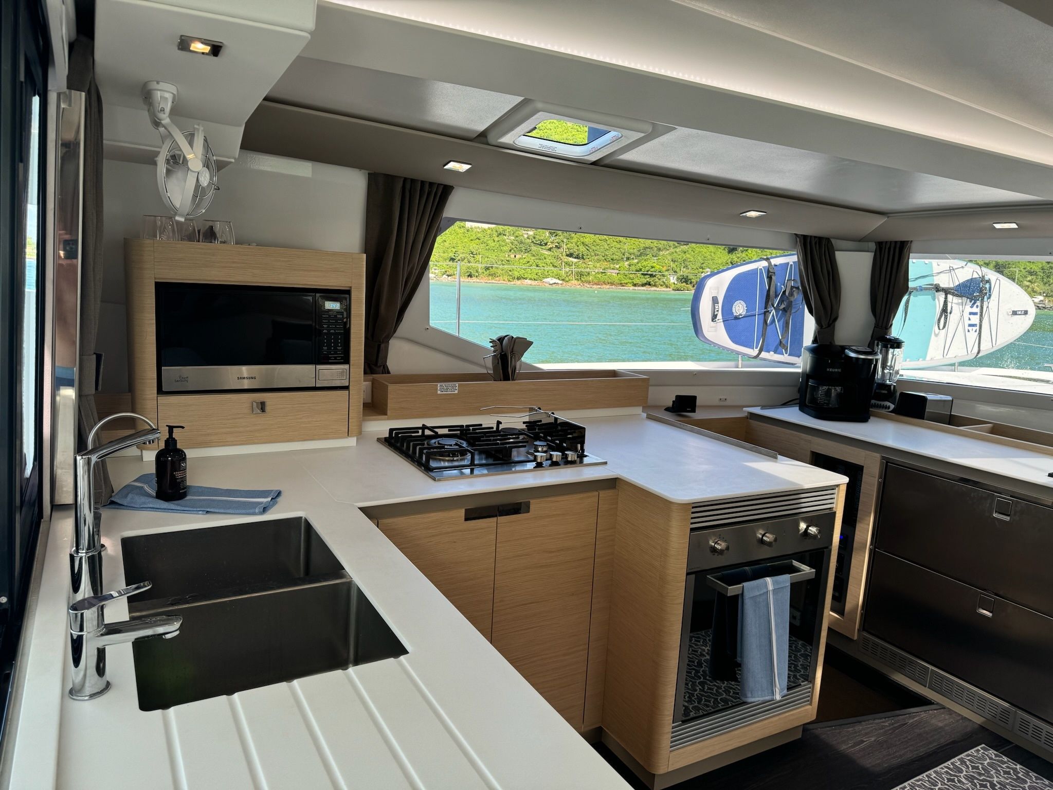 Fountaine Pajot Tanna 47 | Feeling Knotty
