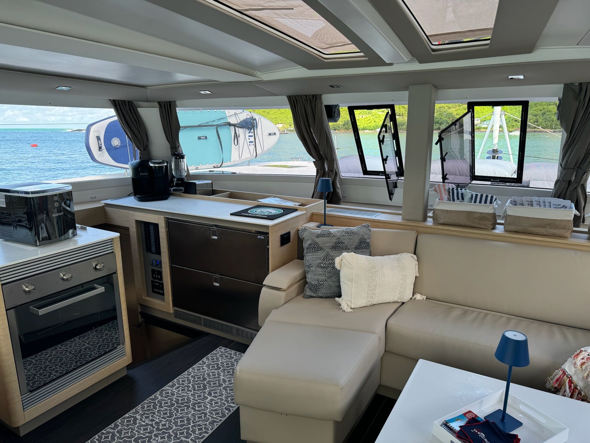 Fountaine Pajot Tanna 47 | Feeling Knotty