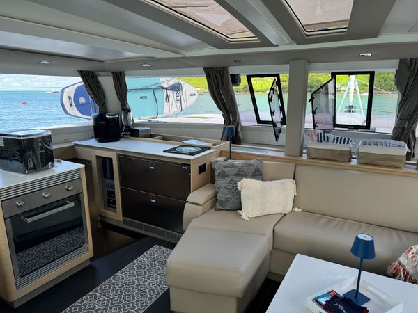 Fountaine Pajot Tanna 47 | Feeling Knotty