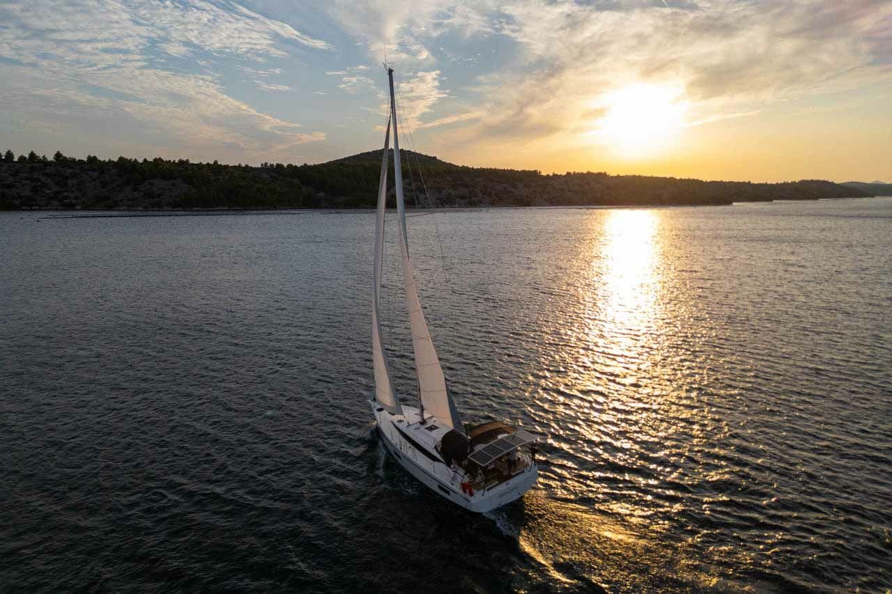 Bavaria C42 | Vento Estivo