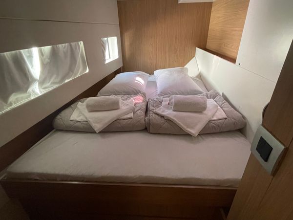 Bali Catsmart | First Flirt