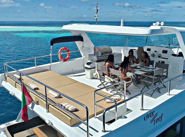 Overblue 54 | Over Reef