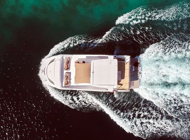 Overblue 54 | Over Reef