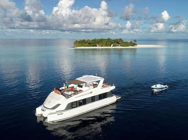 Overblue 54 | Over Reef