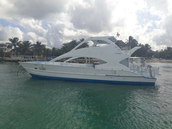 Custom Built 50 | Abierto 1