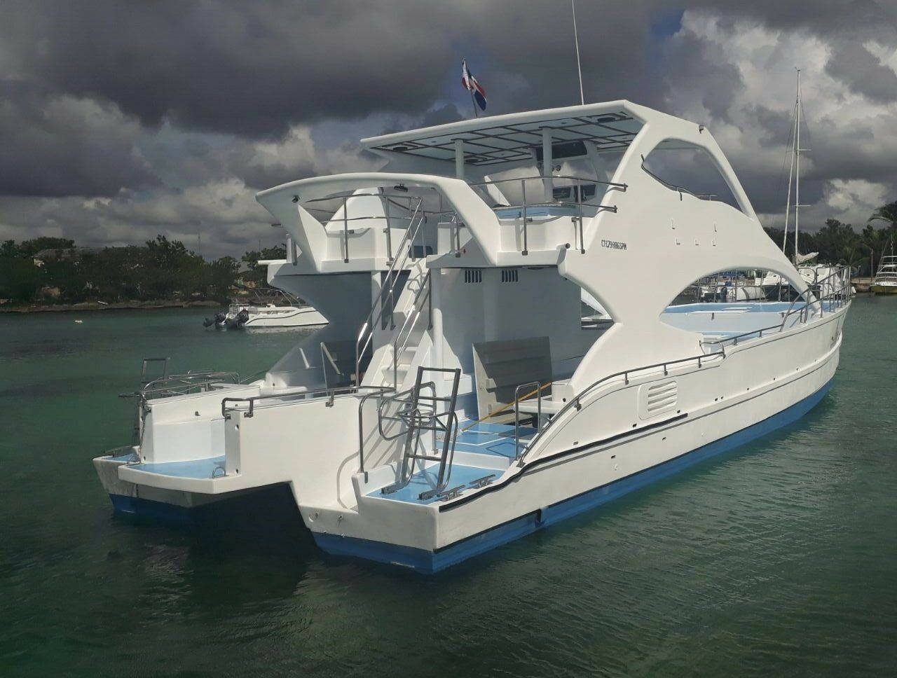 Custom Built 50 | Abierto 1