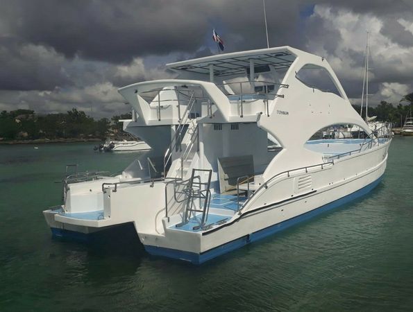 Custom Built 50 | Abierto 1