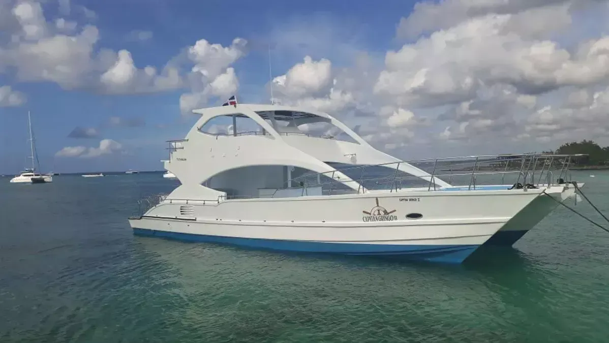 Custom Built 50 | Abierto 1