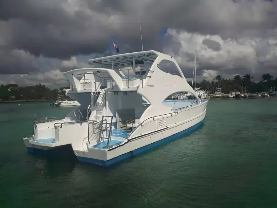 Custom Built 50 | Abierto 1