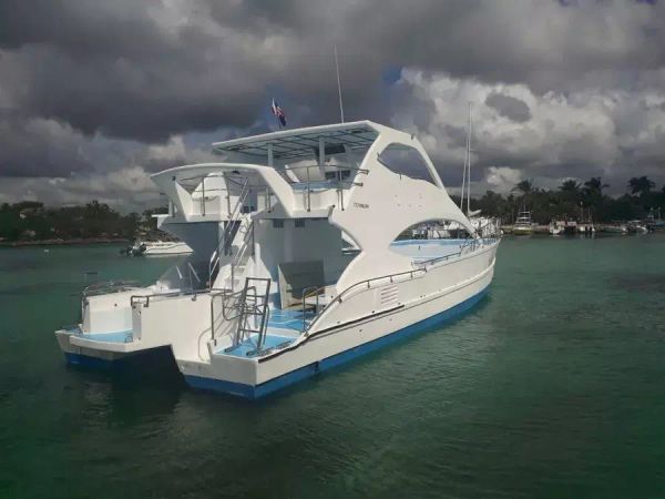 Custom Built 50 | Abierto 1