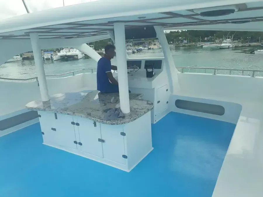 Custom Built 50 | Abierto 1