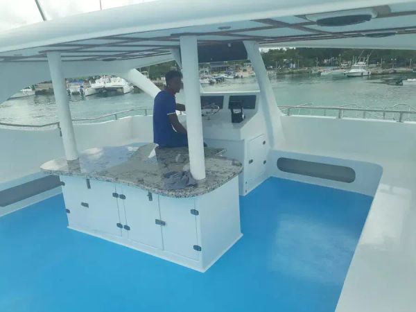 Custom Built 50 | Abierto 1