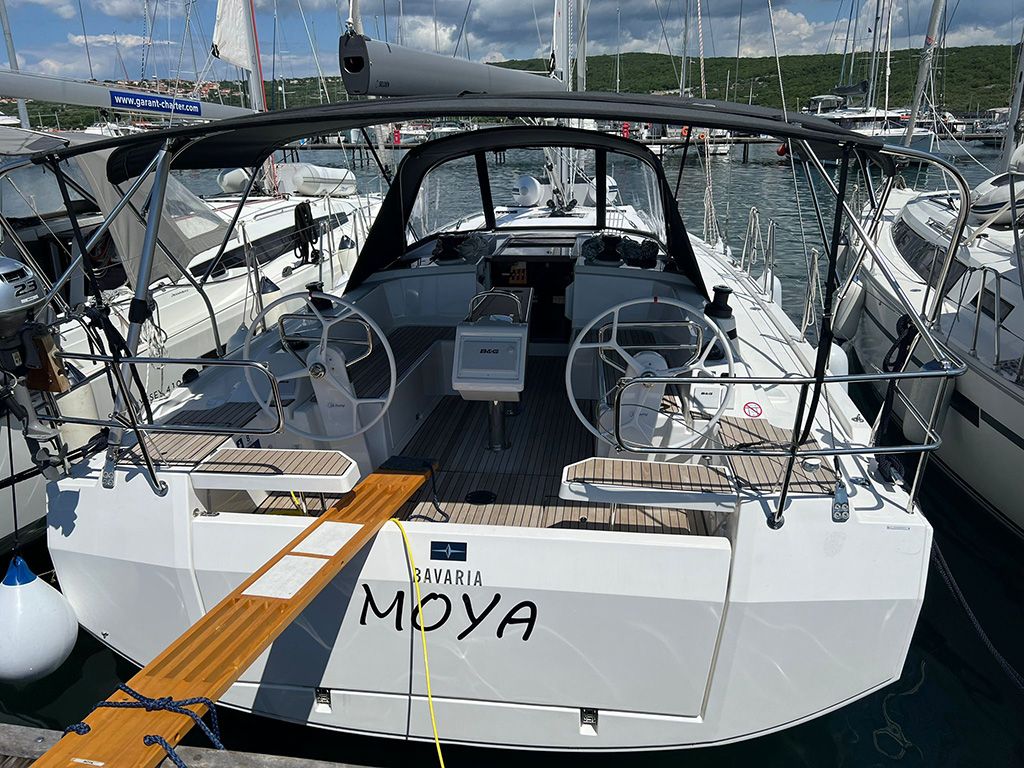 Bavaria C38 | Moya