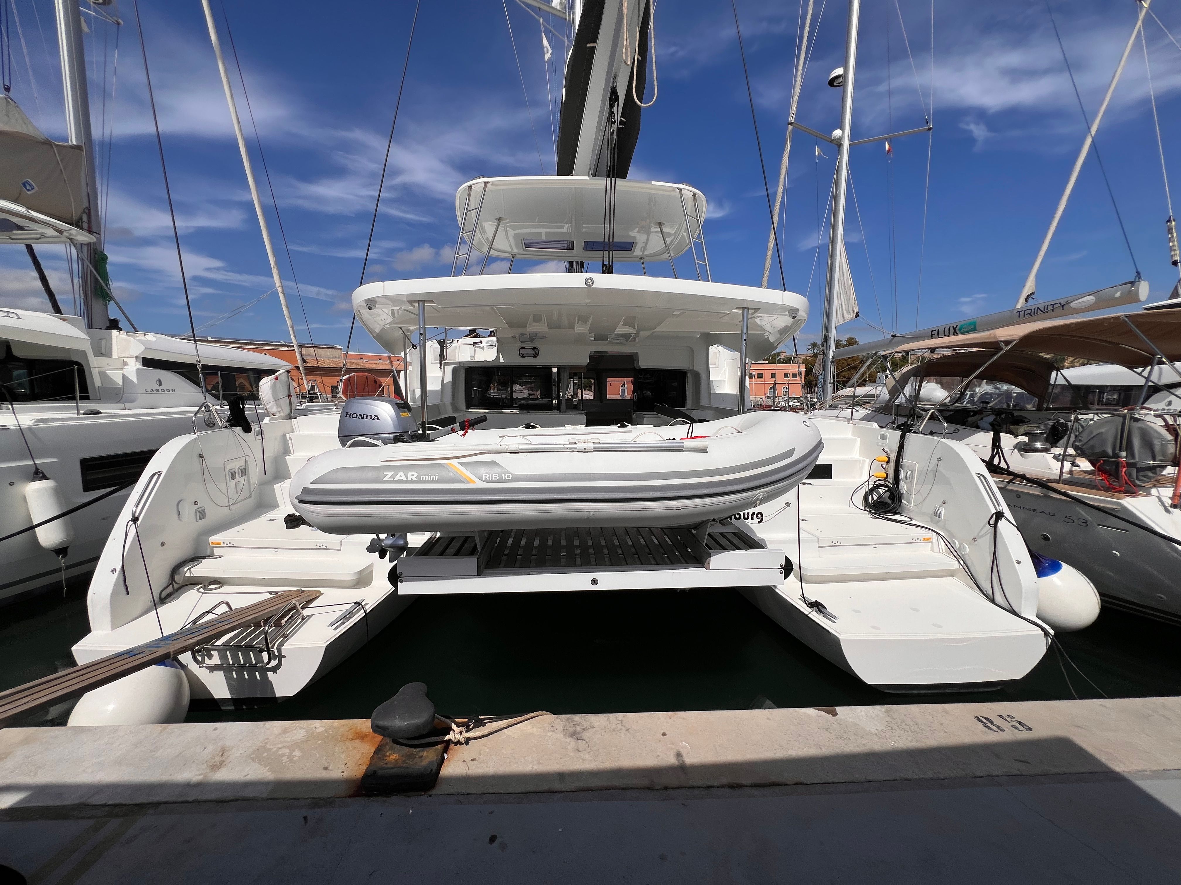 Lagoon 46 | Starfish