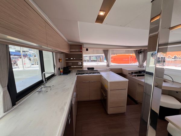 Lagoon 46 | Starfish