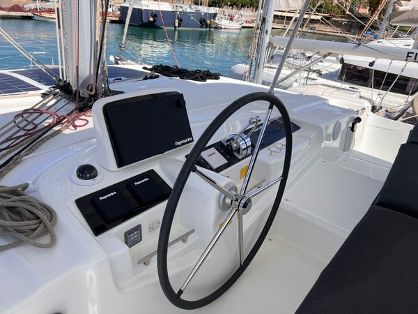 Lagoon 46 | Starfish