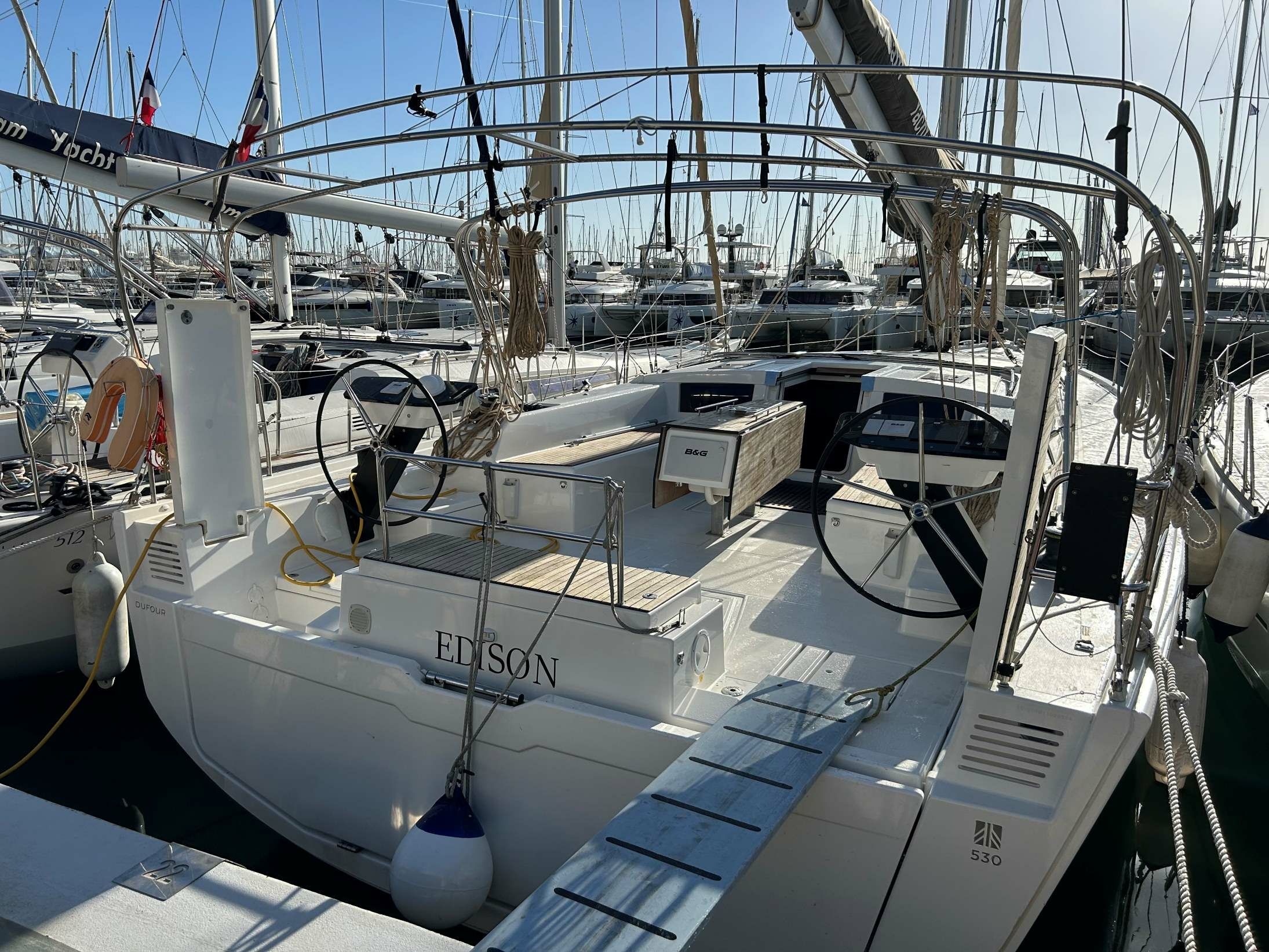 Dufour 530 Smart Electric | Edison