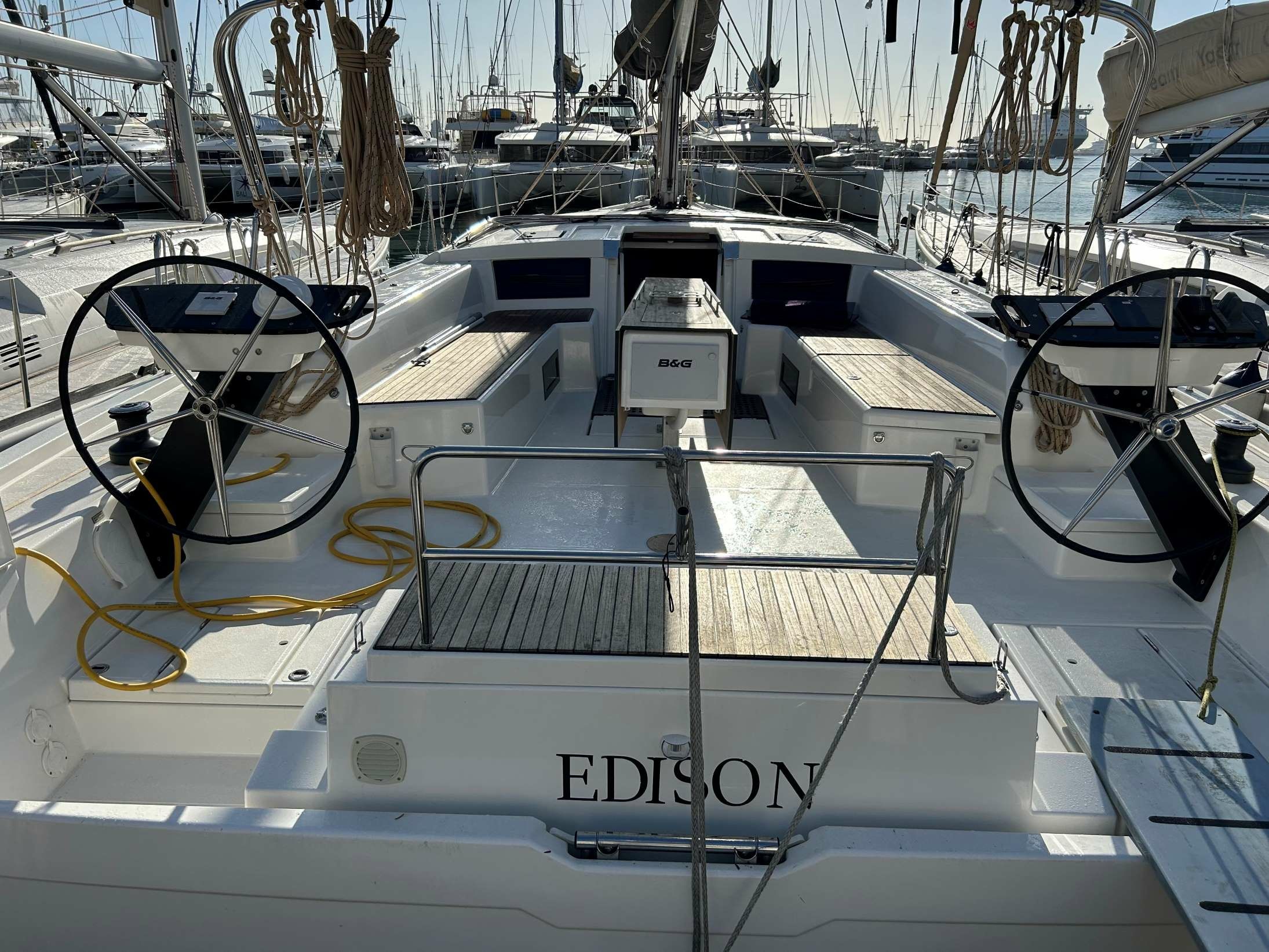 Dufour 530 Smart Electric | Edison