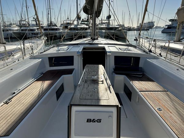 Dufour 530 Smart Electric | Edison