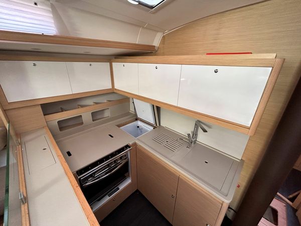 Dufour 530 Smart Electric | Edison